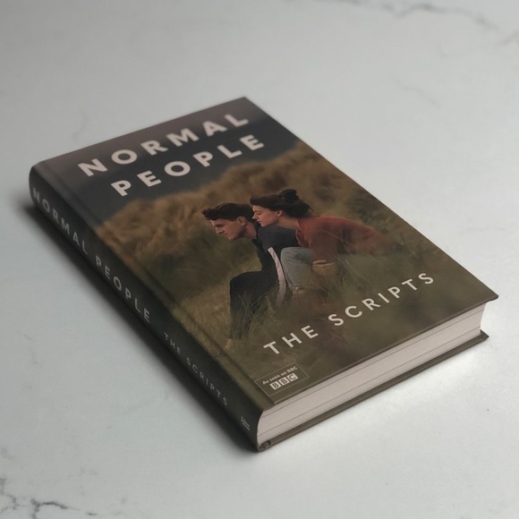 NORMAL PEOPLE THE SCRIPTS BOOK NOVEL BY SALLY ROONEY - Picture 3 of 4